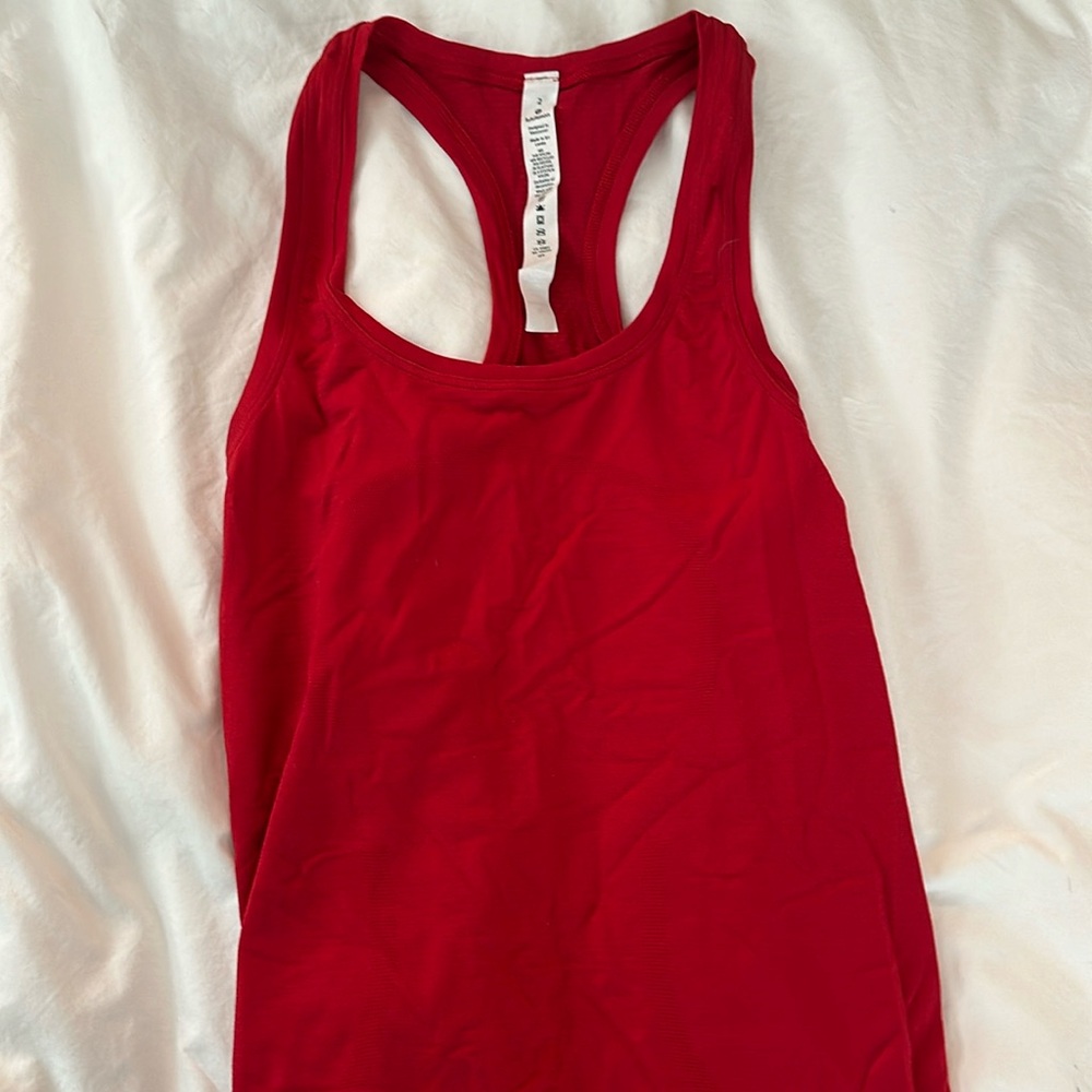 Lululemon Swiftly tech top
